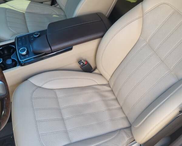 Чорний Мерседес ГЛС-Класс, об'ємом двигуна 2.99 л та пробігом 171 тис. км за 38000 $, фото 4 на Automoto.ua