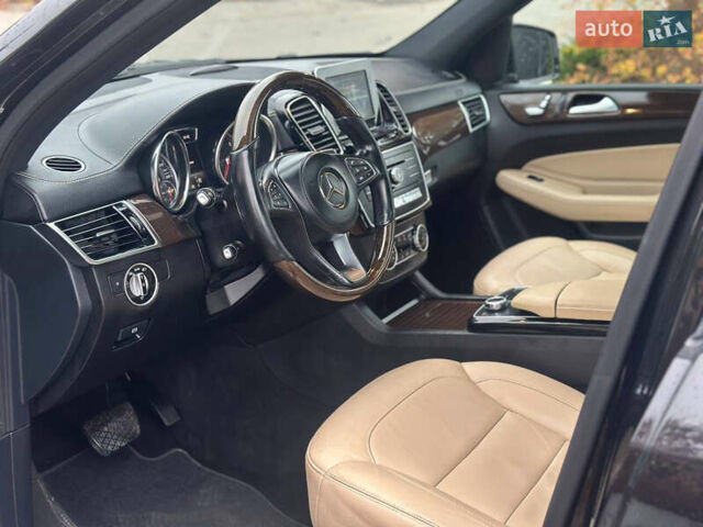 Чорний Мерседес ГЛС-Класс, об'ємом двигуна 2.99 л та пробігом 175 тис. км за 33500 $, фото 45 на Automoto.ua