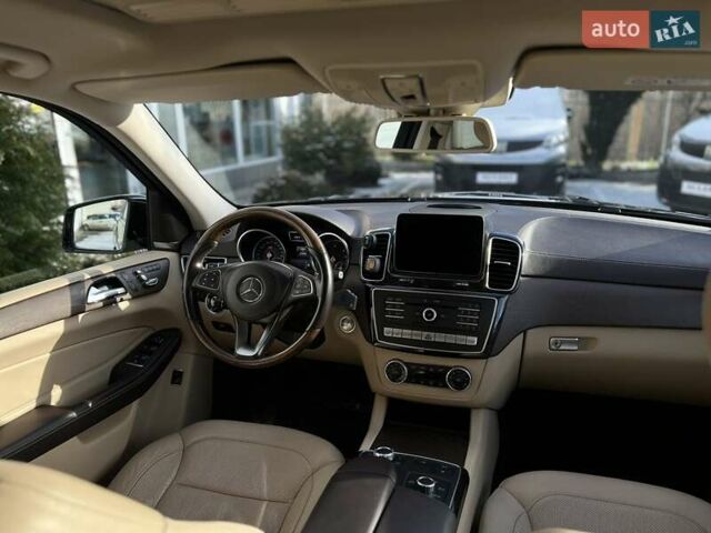 Чорний Мерседес ГЛС-Класс, об'ємом двигуна 2.99 л та пробігом 126 тис. км за 44999 $, фото 48 на Automoto.ua