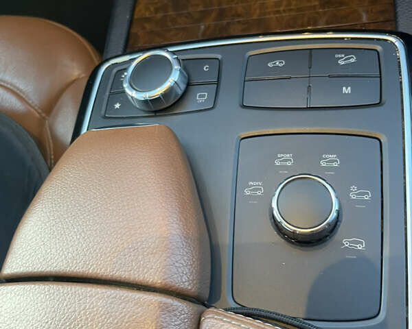 Чорний Мерседес ГЛС-Класс, об'ємом двигуна 2.99 л та пробігом 285 тис. км за 31500 $, фото 11 на Automoto.ua