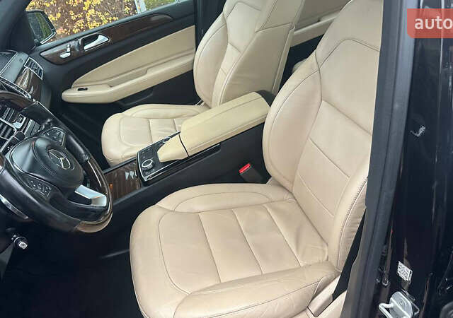 Чорний Мерседес ГЛС-Класс, об'ємом двигуна 2.99 л та пробігом 175 тис. км за 33500 $, фото 43 на Automoto.ua
