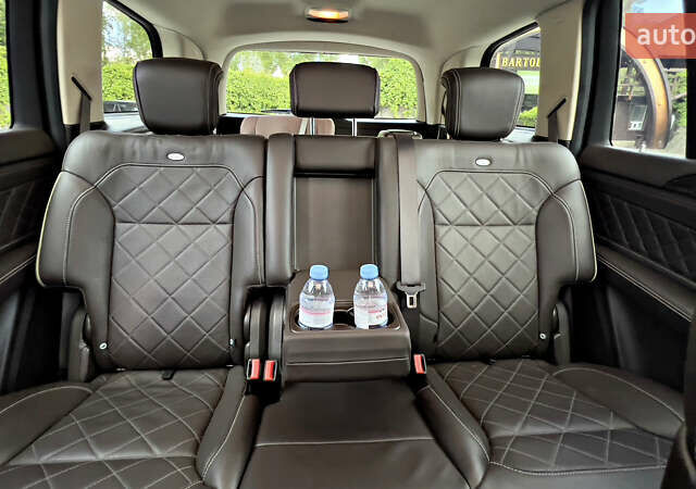 Чорний Мерседес ГЛС-Класс, об'ємом двигуна 2.99 л та пробігом 205 тис. км за 37999 $, фото 10 на Automoto.ua