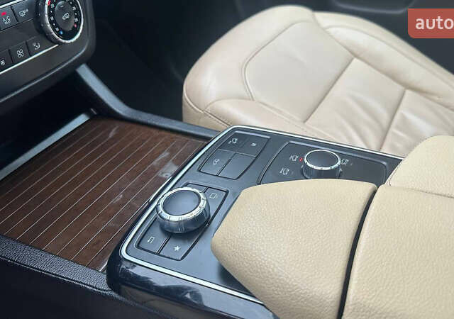 Чорний Мерседес ГЛС-Класс, об'ємом двигуна 2.99 л та пробігом 175 тис. км за 33500 $, фото 21 на Automoto.ua