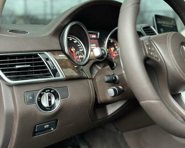 Чорний Мерседес ГЛС-Класс, об'ємом двигуна 2.99 л та пробігом 140 тис. км за 36000 $, фото 25 на Automoto.ua