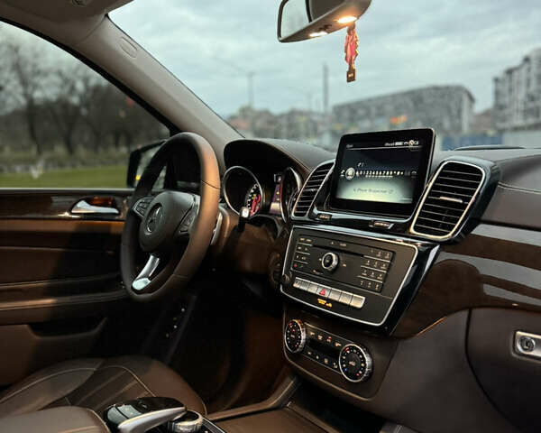 Чорний Мерседес ГЛС-Класс, об'ємом двигуна 2.99 л та пробігом 140 тис. км за 36000 $, фото 31 на Automoto.ua