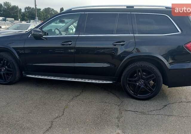 Чорний Мерседес ГЛС-Класс, об'ємом двигуна 2.99 л та пробігом 280 тис. км за 39890 $, фото 7 на Automoto.ua