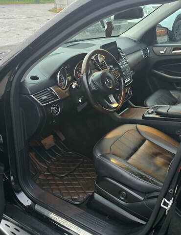 Чорний Мерседес ГЛС-Класс, об'ємом двигуна 2.99 л та пробігом 260 тис. км за 37000 $, фото 2 на Automoto.ua