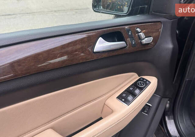 Чорний Мерседес ГЛС-Класс, об'ємом двигуна 2.99 л та пробігом 175 тис. км за 33500 $, фото 28 на Automoto.ua