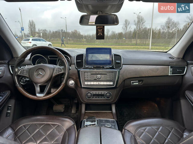 Чорний Мерседес ГЛС-Класс, об'ємом двигуна 4.66 л та пробігом 191 тис. км за 29700 $, фото 25 на Automoto.ua