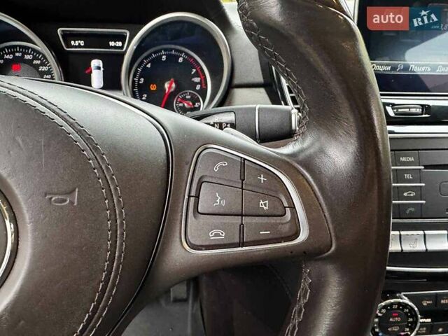 Черный Мерседес ГЛС-Класс, объемом двигателя 4.7 л и пробегом 97 тыс. км за 46670 $, фото 18 на Automoto.ua