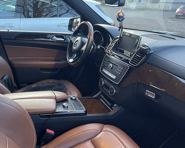 Чорний Мерседес ГЛС-Класс, об'ємом двигуна 2.99 л та пробігом 285 тис. км за 31500 $, фото 3 на Automoto.ua