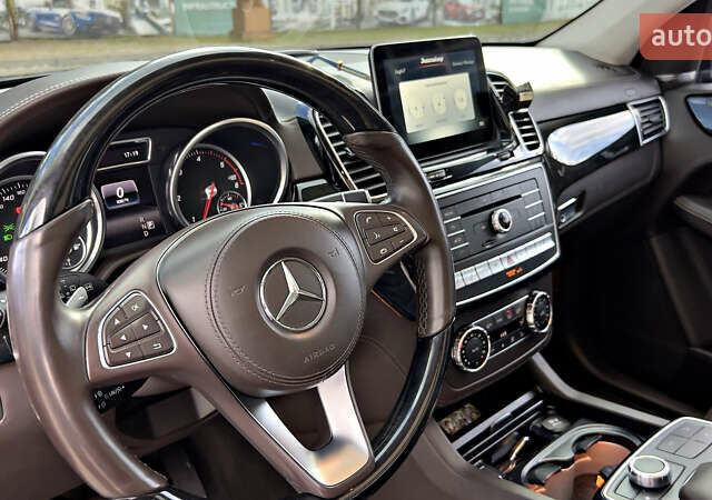 Чорний Мерседес ГЛС-Класс, об'ємом двигуна 2.99 л та пробігом 205 тис. км за 37999 $, фото 14 на Automoto.ua