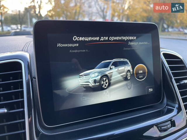 Чорний Мерседес ГЛС-Класс, об'ємом двигуна 4.66 л та пробігом 133 тис. км за 47999 $, фото 68 на Automoto.ua