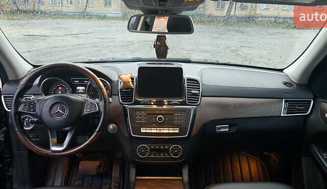 Чорний Мерседес ГЛС-Класс, об'ємом двигуна 2.99 л та пробігом 260 тис. км за 37000 $, фото 31 на Automoto.ua