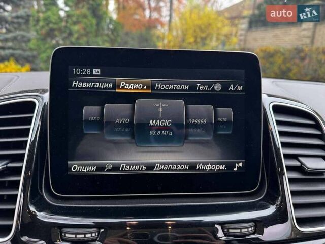 Черный Мерседес ГЛС-Класс, объемом двигателя 4.7 л и пробегом 97 тыс. км за 46670 $, фото 21 на Automoto.ua