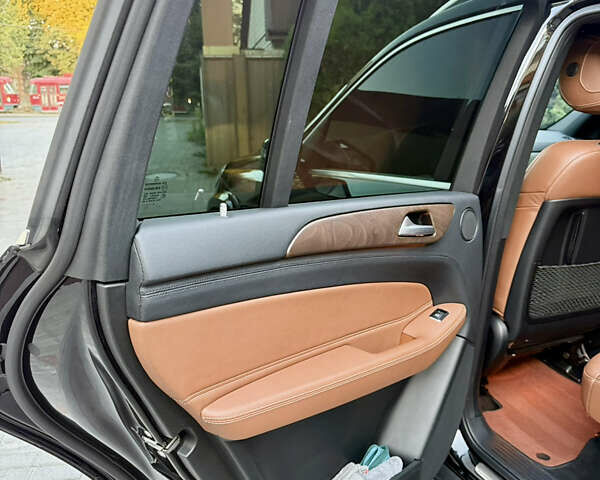 Чорний Мерседес ГЛС-Класс, об'ємом двигуна 2.99 л та пробігом 250 тис. км за 43000 $, фото 7 на Automoto.ua