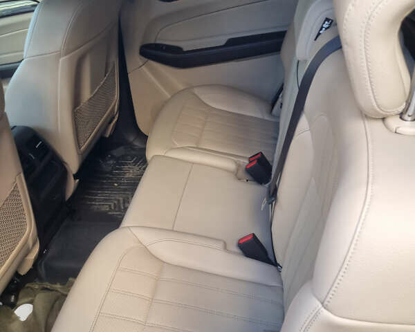 Чорний Мерседес ГЛС-Класс, об'ємом двигуна 2.99 л та пробігом 172 тис. км за 35000 $, фото 5 на Automoto.ua