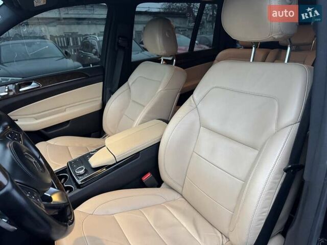 Черный Мерседес ГЛС-Класс, объемом двигателя 2.99 л и пробегом 176 тыс. км за 34900 $, фото 43 на Automoto.ua