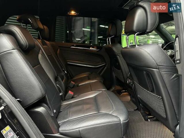 Черный Мерседес ГЛС-Класс, объемом двигателя 4.66 л и пробегом 265 тыс. км за 41990 $, фото 12 на Automoto.ua