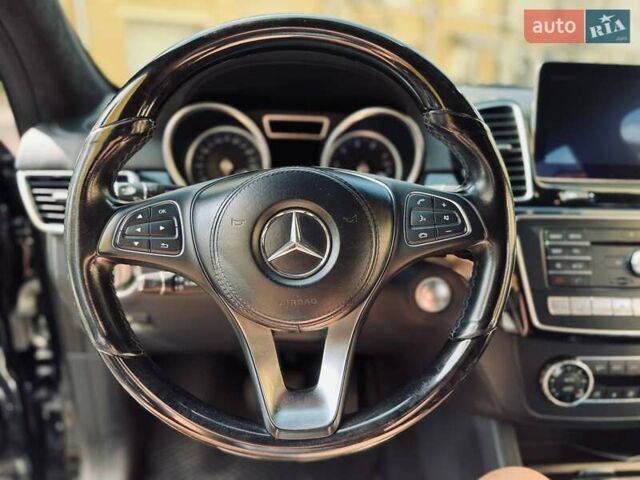 Черный Мерседес ГЛС-Класс, объемом двигателя 4.66 л и пробегом 264 тыс. км за 42000 $, фото 17 на Automoto.ua