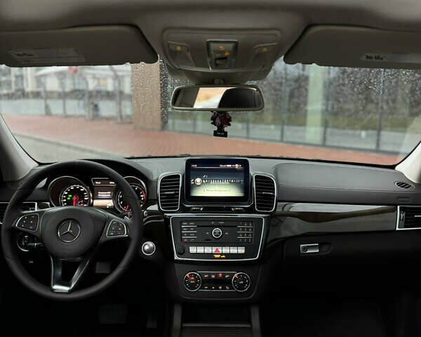 Чорний Мерседес ГЛС-Класс, об'ємом двигуна 2.99 л та пробігом 140 тис. км за 36000 $, фото 26 на Automoto.ua