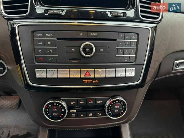 Черный Мерседес ГЛС-Класс, объемом двигателя 4.7 л и пробегом 97 тыс. км за 46670 $, фото 22 на Automoto.ua