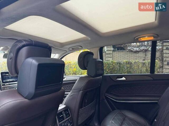 Черный Мерседес ГЛС-Класс, объемом двигателя 4.7 л и пробегом 97 тыс. км за 46670 $, фото 34 на Automoto.ua