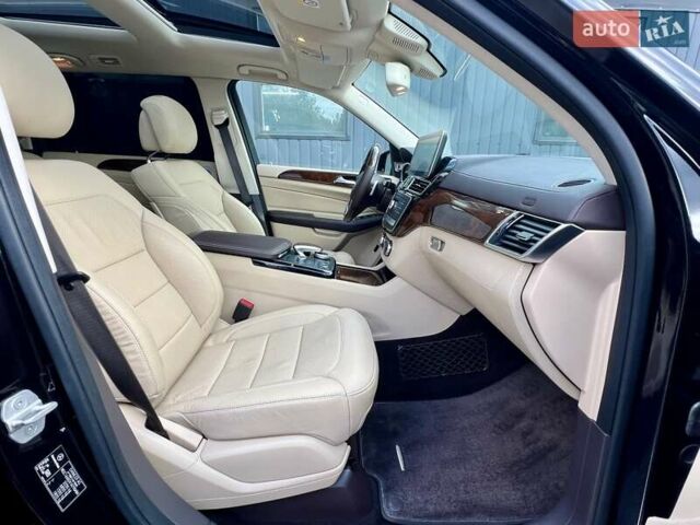 Черный Мерседес ГЛС-Класс, объемом двигателя 3 л и пробегом 133 тыс. км за 42900 $, фото 45 на Automoto.ua