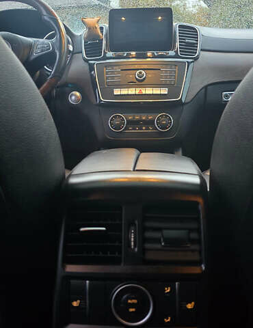 Чорний Мерседес ГЛС-Класс, об'ємом двигуна 2.99 л та пробігом 260 тис. км за 37000 $, фото 20 на Automoto.ua