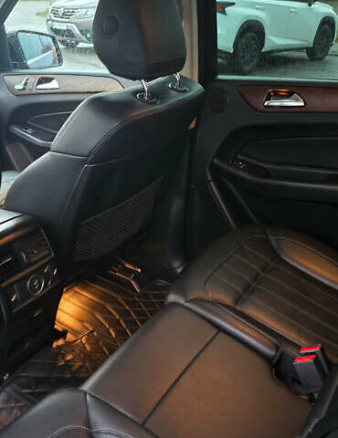 Чорний Мерседес ГЛС-Класс, об'ємом двигуна 2.99 л та пробігом 260 тис. км за 37000 $, фото 25 на Automoto.ua