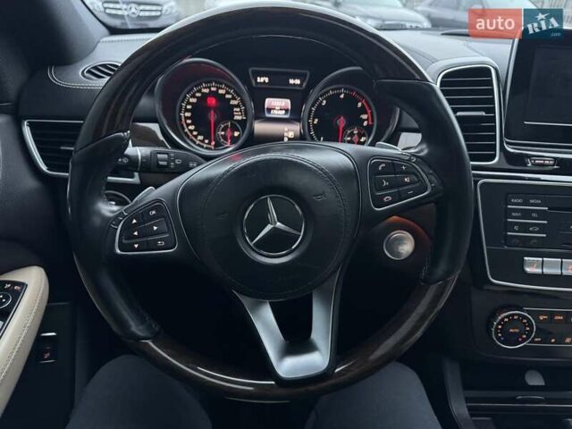 Черный Мерседес ГЛС-Класс, объемом двигателя 2.99 л и пробегом 176 тыс. км за 34900 $, фото 7 на Automoto.ua