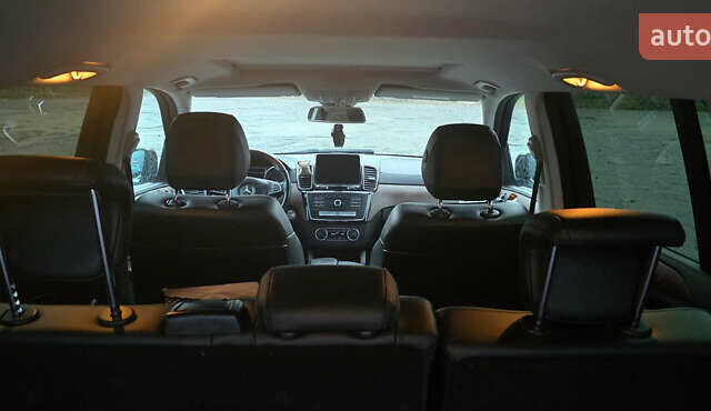 Чорний Мерседес ГЛС-Класс, об'ємом двигуна 2.99 л та пробігом 260 тис. км за 37000 $, фото 12 на Automoto.ua