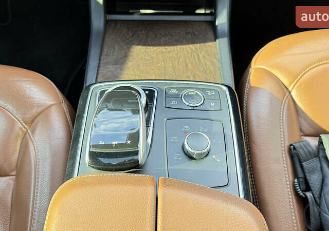 Черный Мерседес ГЛС-Класс, объемом двигателя 3 л и пробегом 200 тыс. км за 38000 $, фото 7 на Automoto.ua