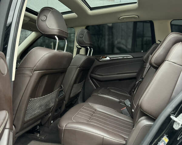 Чорний Мерседес ГЛС-Класс, об'ємом двигуна 2.99 л та пробігом 140 тис. км за 36000 $, фото 21 на Automoto.ua