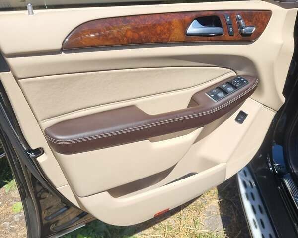 Чорний Мерседес ГЛС-Класс, об'ємом двигуна 2.99 л та пробігом 171 тис. км за 38000 $, фото 9 на Automoto.ua