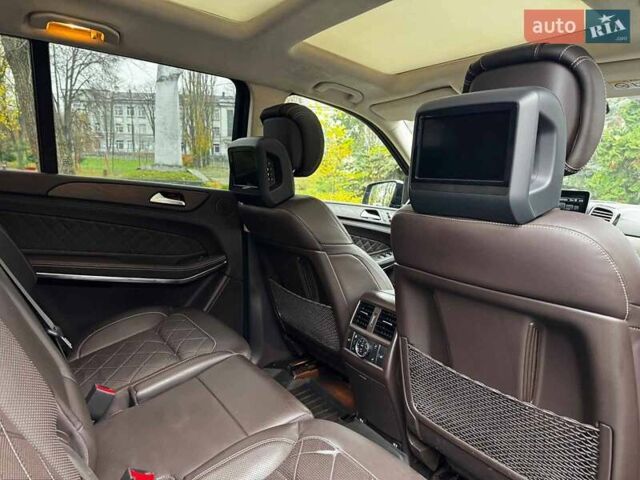 Черный Мерседес ГЛС-Класс, объемом двигателя 4.7 л и пробегом 97 тыс. км за 46670 $, фото 36 на Automoto.ua