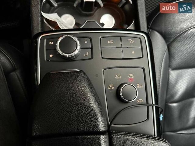 Черный Мерседес ГЛС-Класс, объемом двигателя 4.66 л и пробегом 265 тыс. км за 41990 $, фото 23 на Automoto.ua