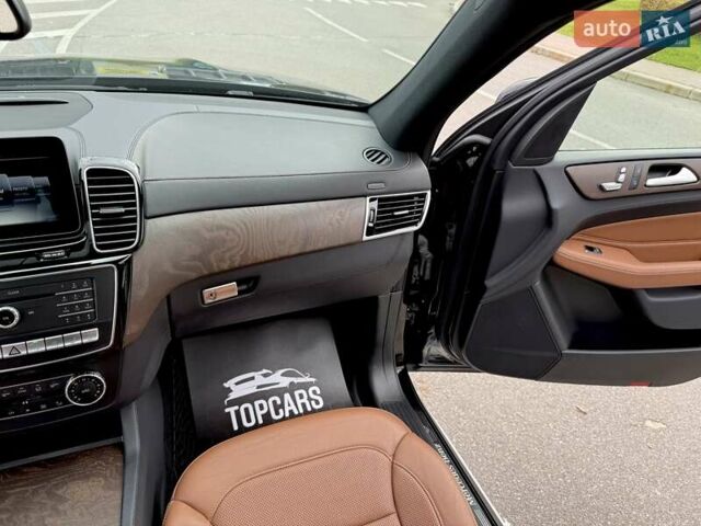 Черный Мерседес ГЛС-Класс, объемом двигателя 2.99 л и пробегом 142 тыс. км за 43500 $, фото 56 на Automoto.ua
