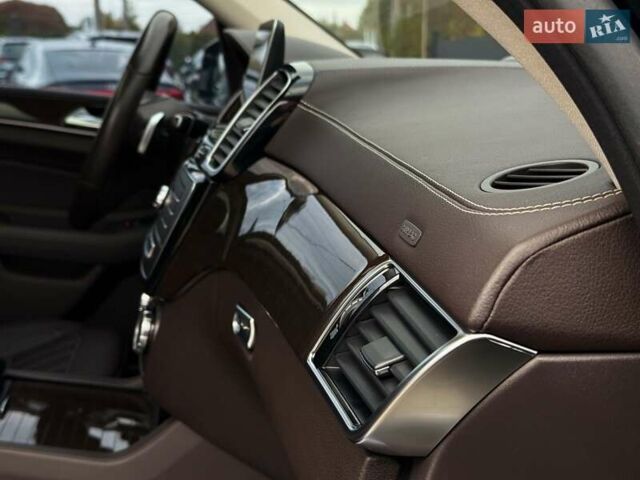 Чорний Мерседес ГЛС-Класс, об'ємом двигуна 3 л та пробігом 213 тис. км за 40999 $, фото 78 на Automoto.ua