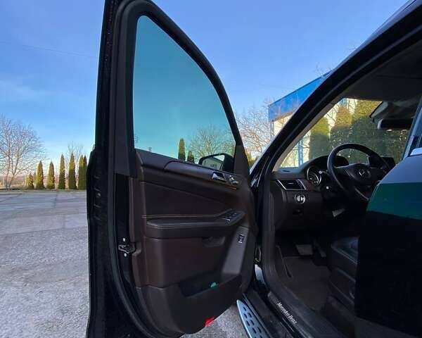 Черный Мерседес ГЛС-Класс, объемом двигателя 2.99 л и пробегом 271 тыс. км за 42000 $, фото 6 на Automoto.ua