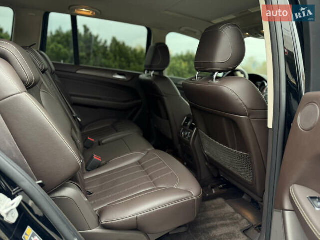 Мерседес ГЛС-Класс 2017 в Киеве на Automoto.ua Черный Мерседес ГЛС-Класс, объемом двигателя 2.99 л и пробегом 195 тыс. км за 34500 $, фото 24 на Automoto.ua