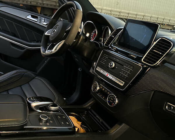 Черный Мерседес ГЛС-Класс, объемом двигателя 5.46 л и пробегом 108 тыс. км за 39999 $, фото 26 на Automoto.ua