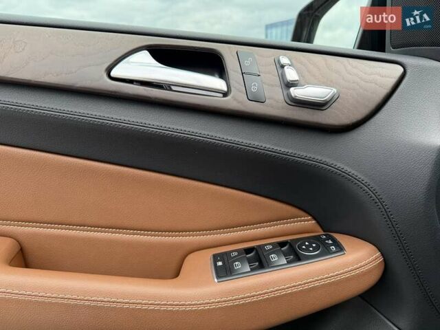 Черный Мерседес ГЛС-Класс, объемом двигателя 2.99 л и пробегом 142 тыс. км за 43500 $, фото 52 на Automoto.ua
