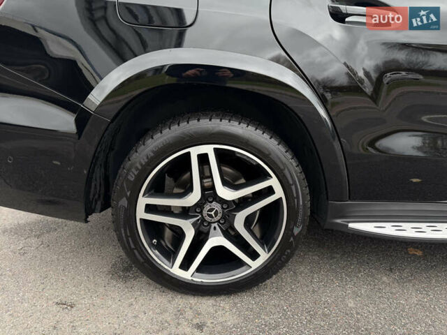 Мерседес ГЛС-Класс 2017 в Киеве на Automoto.ua Черный Мерседес ГЛС-Класс, объемом двигателя 2.99 л и пробегом 195 тыс. км за 34500 $, фото 13 на Automoto.ua