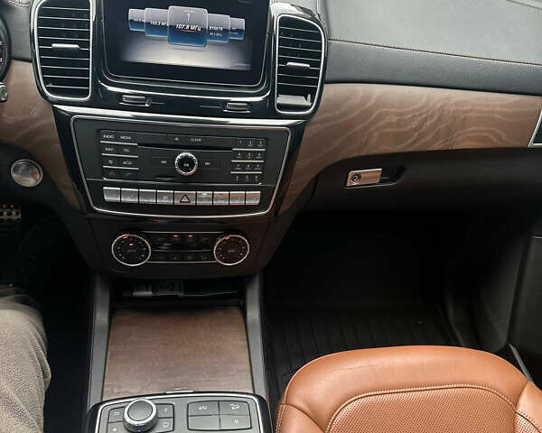 Черный Мерседес ГЛС-Класс, объемом двигателя 3 л и пробегом 125 тыс. км за 45700 $, фото 9 на Automoto.ua