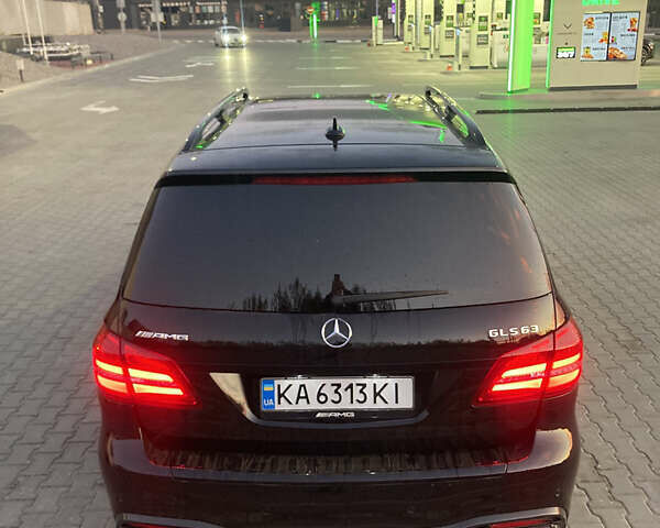 Черный Мерседес ГЛС-Класс, объемом двигателя 5.46 л и пробегом 108 тыс. км за 39999 $, фото 2 на Automoto.ua