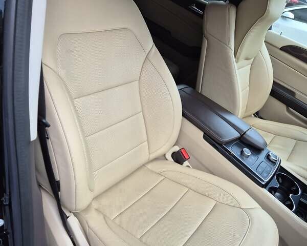 Чорний Мерседес ГЛС-Класс, об'ємом двигуна 2.99 л та пробігом 165 тис. км за 42000 $, фото 9 на Automoto.ua