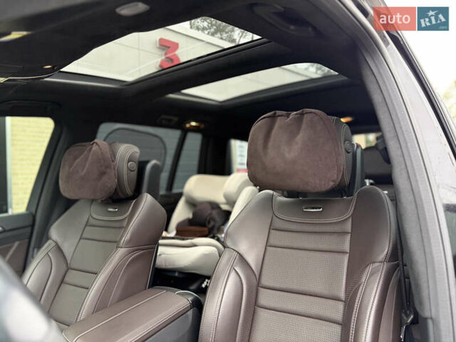 Черный Мерседес ГЛС-Класс, объемом двигателя 5.46 л и пробегом 117 тыс. км за 51555 $, фото 13 на Automoto.ua
