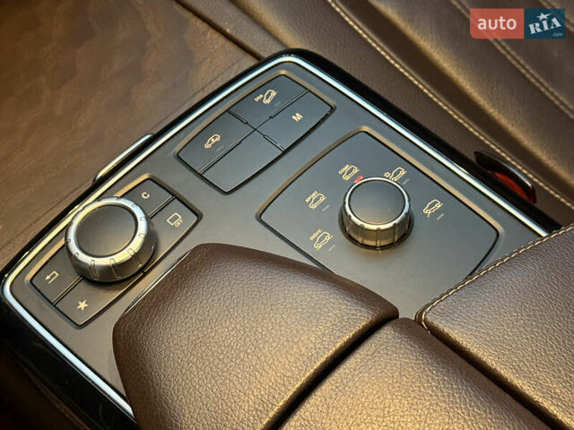 Чорний Мерседес ГЛС-Класс, об'ємом двигуна 2.99 л та пробігом 105 тис. км за 50000 $, фото 21 на Automoto.ua