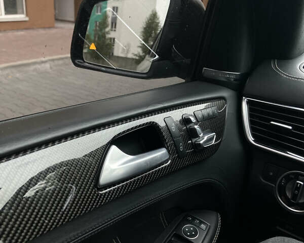 Чорний Мерседес ГЛС-Класс, об'ємом двигуна 5.46 л та пробігом 107 тис. км за 49000 $, фото 17 на Automoto.ua